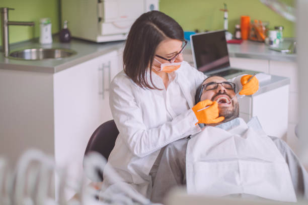 Best Emergency Dentist for Lost Fillings or Crowns in Oakwood Hls, IL